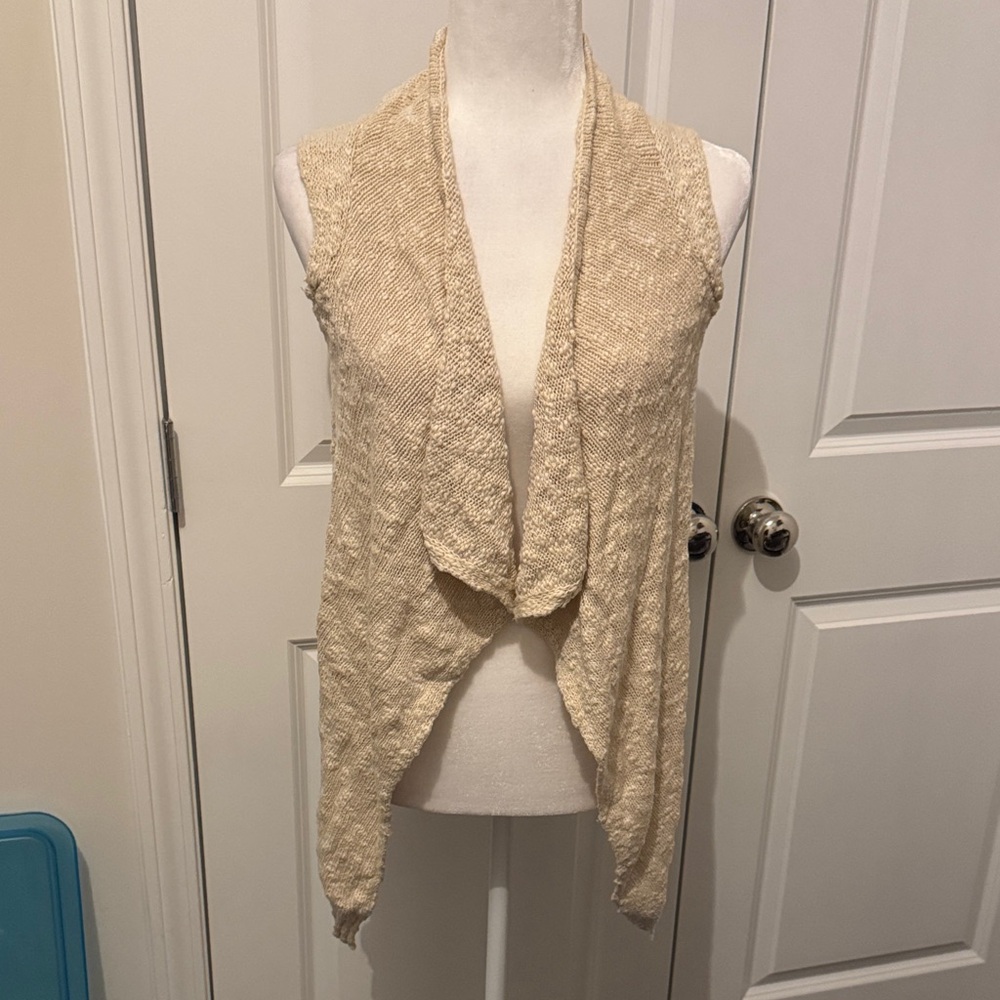 Cream Sleeveless Open Cardigan
